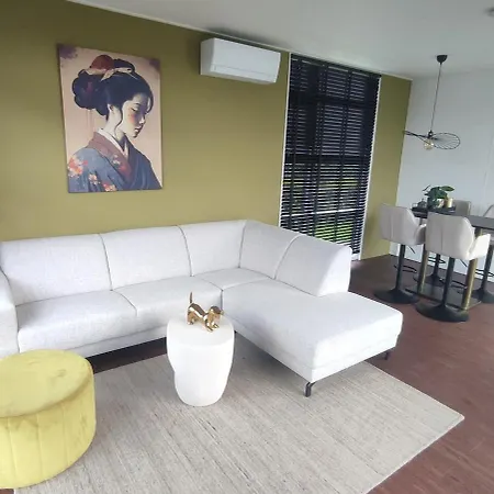 Дом отдыха Prachtig Luxe Afgewerkt En Splinternieuw Molenschot