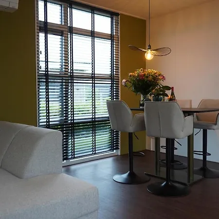 Дом отдыха Prachtig Luxe Afgewerkt En Splinternieuw
